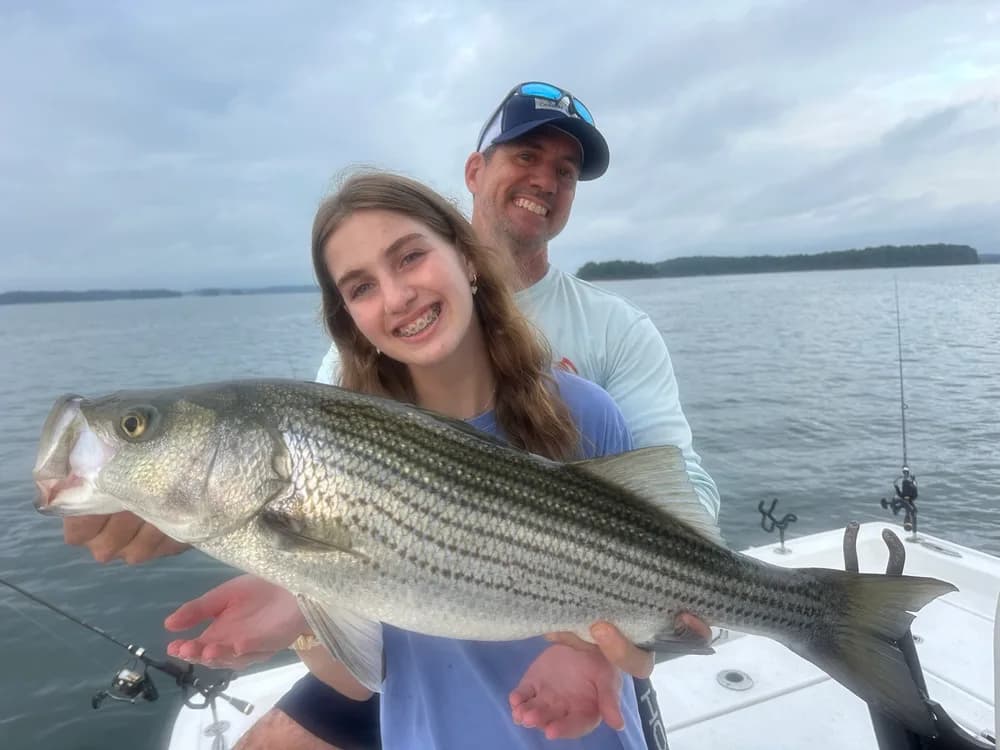 Jeff Blair Striper Guides — their Charter Pro fishing site